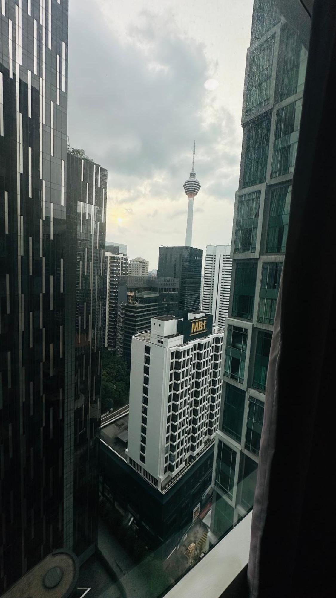 Soho Suites Klcc By Angel 쿠알라룸푸르 외부 사진