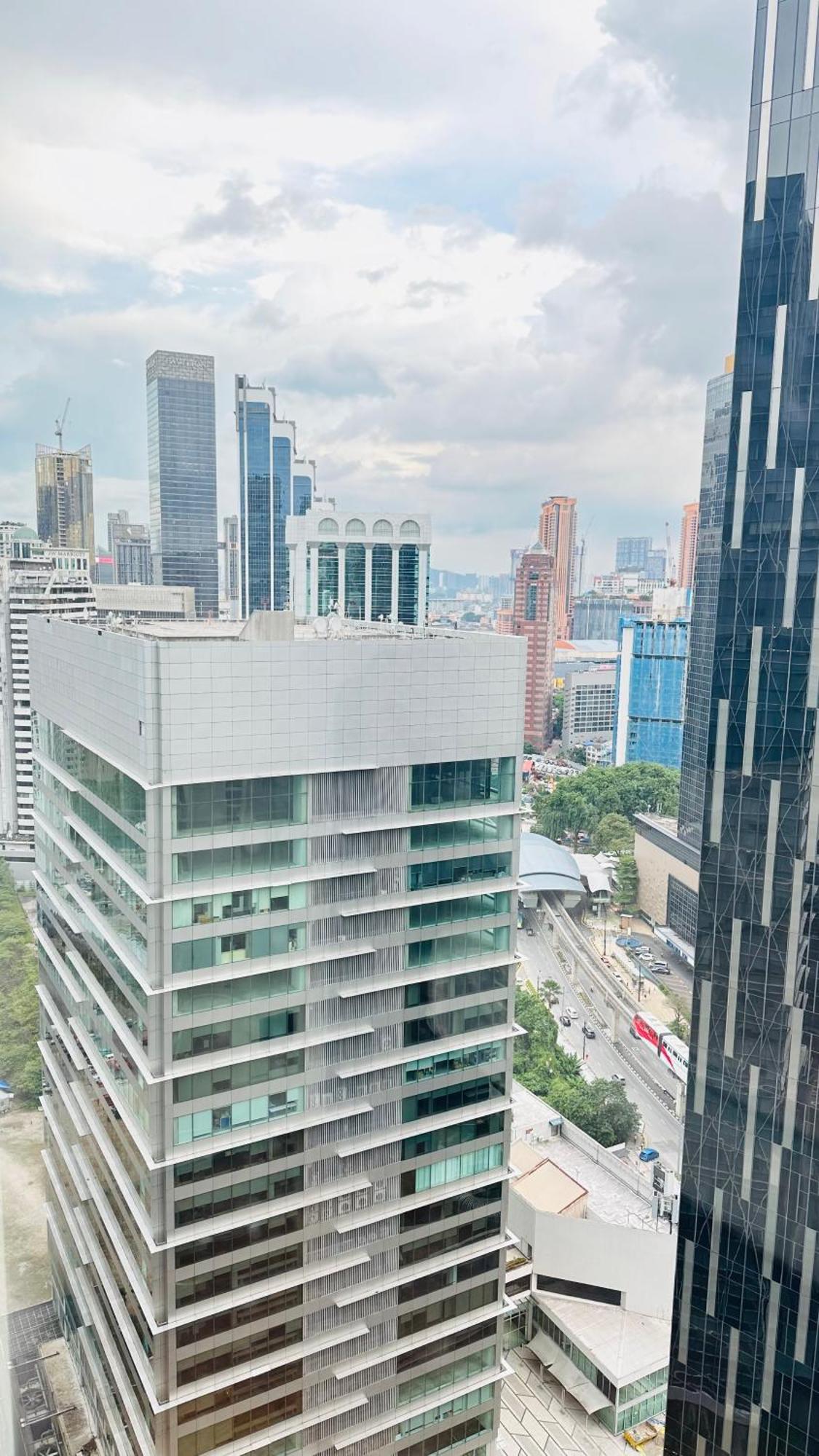 Soho Suites Klcc By Angel 쿠알라룸푸르 외부 사진